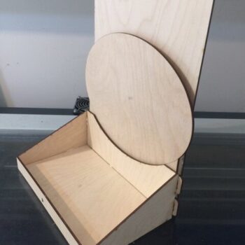 Intra απο ξύλο plywood 3mm-4mm πάχος - Μπροσούρα Flyer Box Template 3mm Αρχείο PDF Δίασταση 30x30 cm Intraeaxys-yon0vwp7 - Image 1