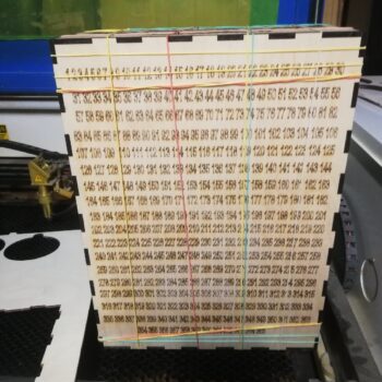 Intra απο ξύλο plywood 3mm-4mm πάχος - Κουμπαράς Ξύλινο 365 Days Plan Box Δίασταση 30x30 cm Intraeaxys-078yr2jo - Image 1