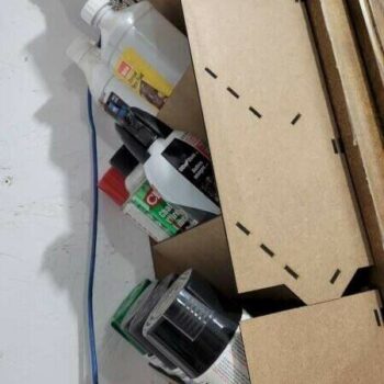 Intra απο ξύλο plywood 3mm-4mm πάχος - Θήκη για μπογιές σε σπρέι Δίασταση 30x30 cm Intraeaxys-yon0ndk7 - Image 4