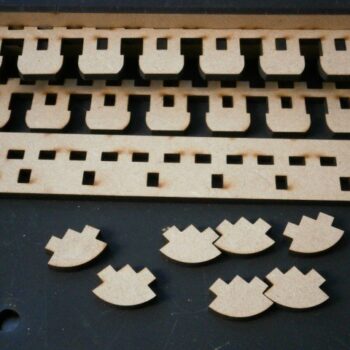 Intra απο ξύλο plywood 3mm-4mm πάχος - Κρεμάστρα καλωδίων USB Δίασταση 30x30 cm Intraeaxys-zo98mzw1 - Image 5