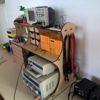 Intra απο ξύλο plywood 3mm-4mm πάχος - Ράφι οργάνωσης ηλεκτρονικών Δίασταση 30x30 cm Intraeaxys-p7ym6227 - Image 3