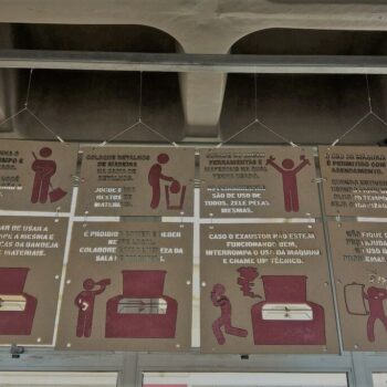 Intra απο ξύλο plywood 3mm-4mm πάχος - Πίνακες Πληροφοριών Δίασταση 30x30 cm Intraeaxys-qomm02ko - Image 1