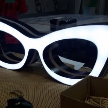 Intra απο ξύλο plywood 3mm-4mm πάχος - Πίνακας πινακίδας οπτικών καταστημάτων γυαλιών Δίασταση 30x30 cm Intraeaxys-voq292jo - Image 1