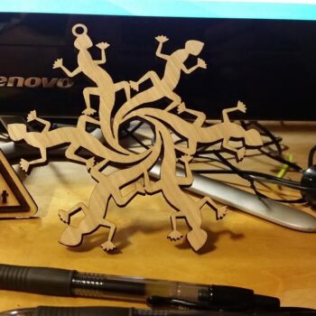 Intra απο ξύλο plywood 3mm-4mm πάχος - Lizard Flake Δίασταση 30x30 cm Intraeaxys-voq250jo - Image 1