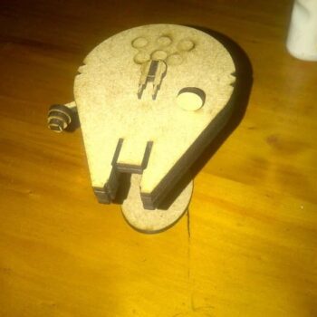 Intra απο ξύλο plywood 3mm-4mm πάχος - Millennium Falcon Δίασταση 30x30 cm Intraeaxys-lop32551 - Image 1