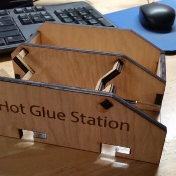 Intra απο ξύλο plywood 3mm-4mm πάχος - Θήκη πιστολιού θερμής κόλλας Mkii Δίασταση 30x30 cm Intraeaxys-91jkd2po - Image 4