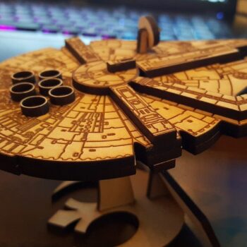 Intra απο ξύλο plywood 3mm-4mm πάχος - Star Wars Millennium Falcon Δίασταση 30x30 cm Intraeaxys-lop32p51 - Image 5