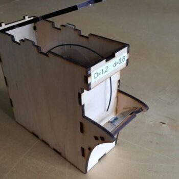 Intra απο ξύλο plywood 3mm-4mm πάχος - Σύστημα οργάνωσης σωλήνα συρρίκνωσης με ενσωματωμένο κόφτη Δίασταση 30x30 cm Intraeaxys-0788yx57 - Image 3