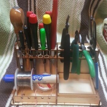 Intra απο ξύλο plywood 3mm-4mm πάχος - Επεκτάσιμη βάση εργαλείων πάγκου εργασίας Δίασταση 30x30 cm Intraeaxys-d1lvrw6o - Image 1