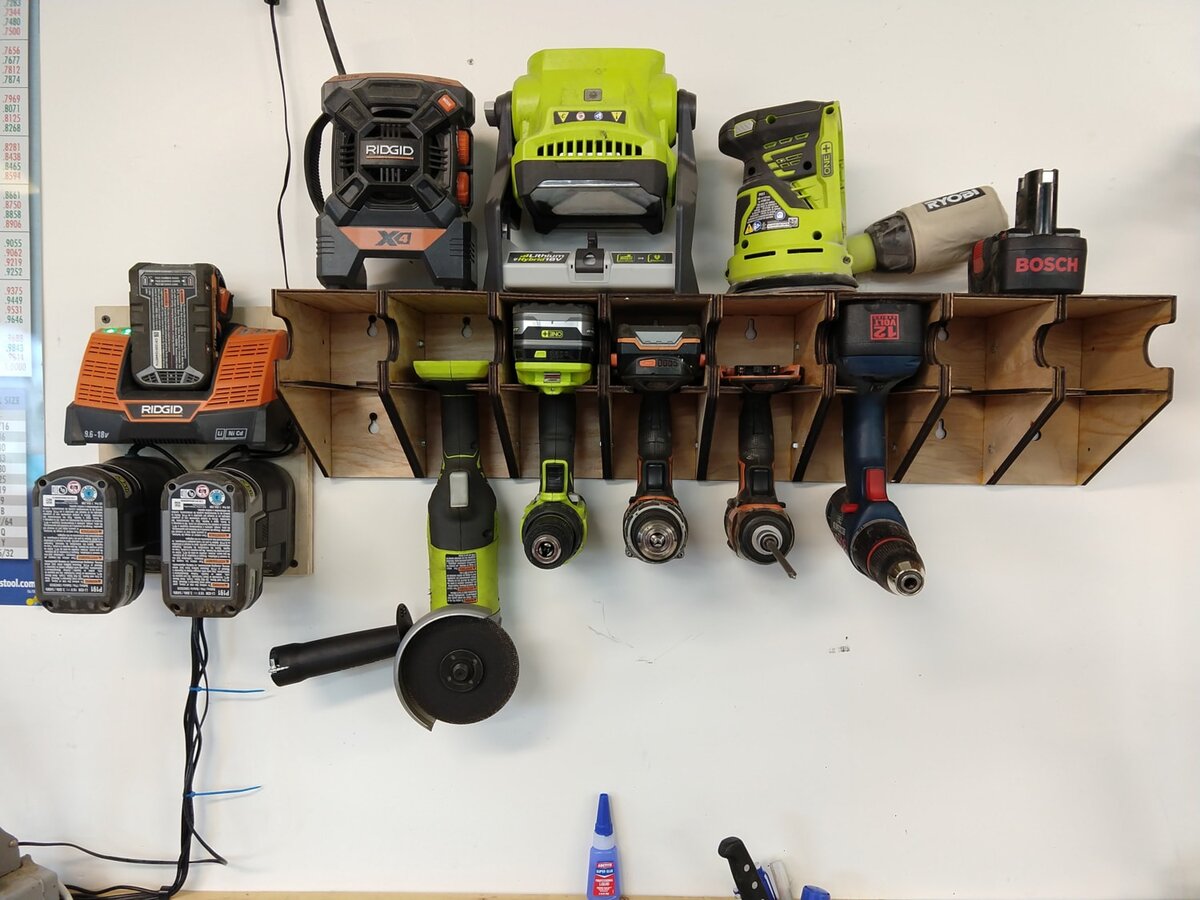 Intra απο ξύλο plywood 3mm-4mm πάχος - Θήκη τρυπανιού Δίασταση 30x30 cm Intraeaxys-qomm3kko