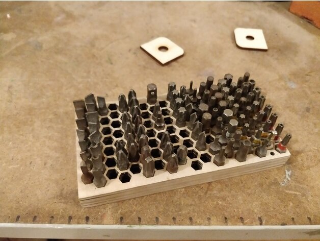 Intra απο ξύλο plywood 3mm-4mm πάχος - Στήριγμα για μύτες κατσαβιδιού Δίασταση 30x30 cm Intraeaxys-d1lv5jpo