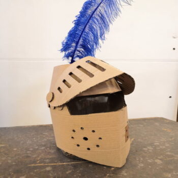 Intra απο ξύλο plywood 3mm-4mm πάχος - Κράνος Ιππότης από χαρτόνι Δίασταση 30x30 cm Intraeaxys-r1z24nm1 - Image 3