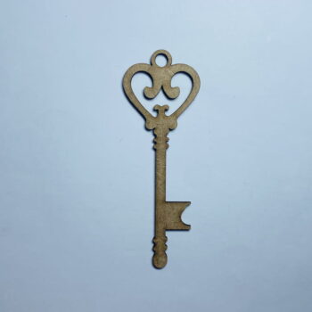 Intra απο ξύλο plywood 3mm-4mm πάχος - Σχήμα κλειδιού με ημιτελή ξύλινη αποκοπή καρδιάς Δίασταση 30x30 cm Intraeaxys-eoxlrdxo - Image 1