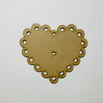 Intra απο ξύλο plywood 3mm-4mm πάχος - Heart Doily Cutout Δίασταση 30x30 cm Intraeaxys-6o3yd037 - Image 1