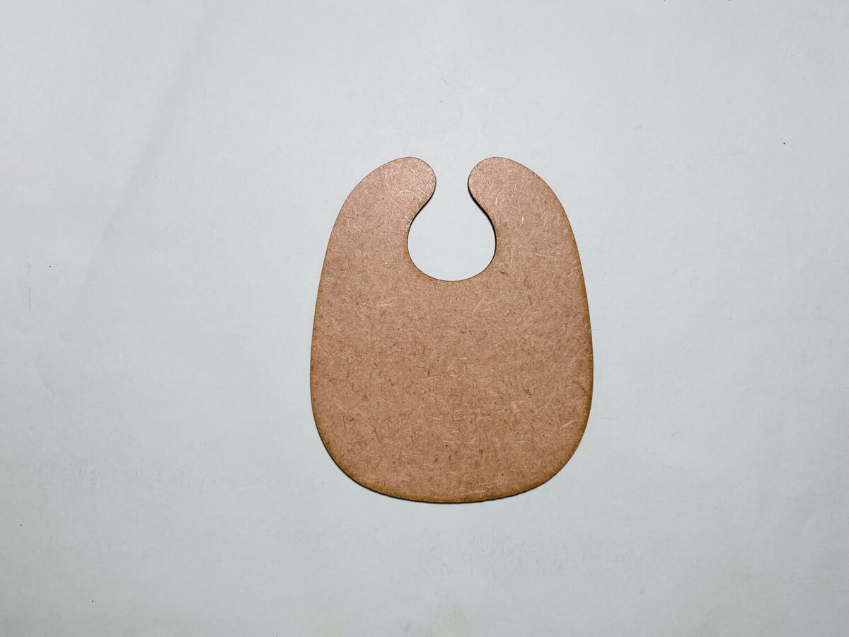 Intra απο ξύλο plywood 3mm-4mm πάχος - Σαλιάρα σε σχήμα ξύλου Ξύλο σαλιάρας Δίασταση 30x30 cm Intraeaxys-joed4yd1