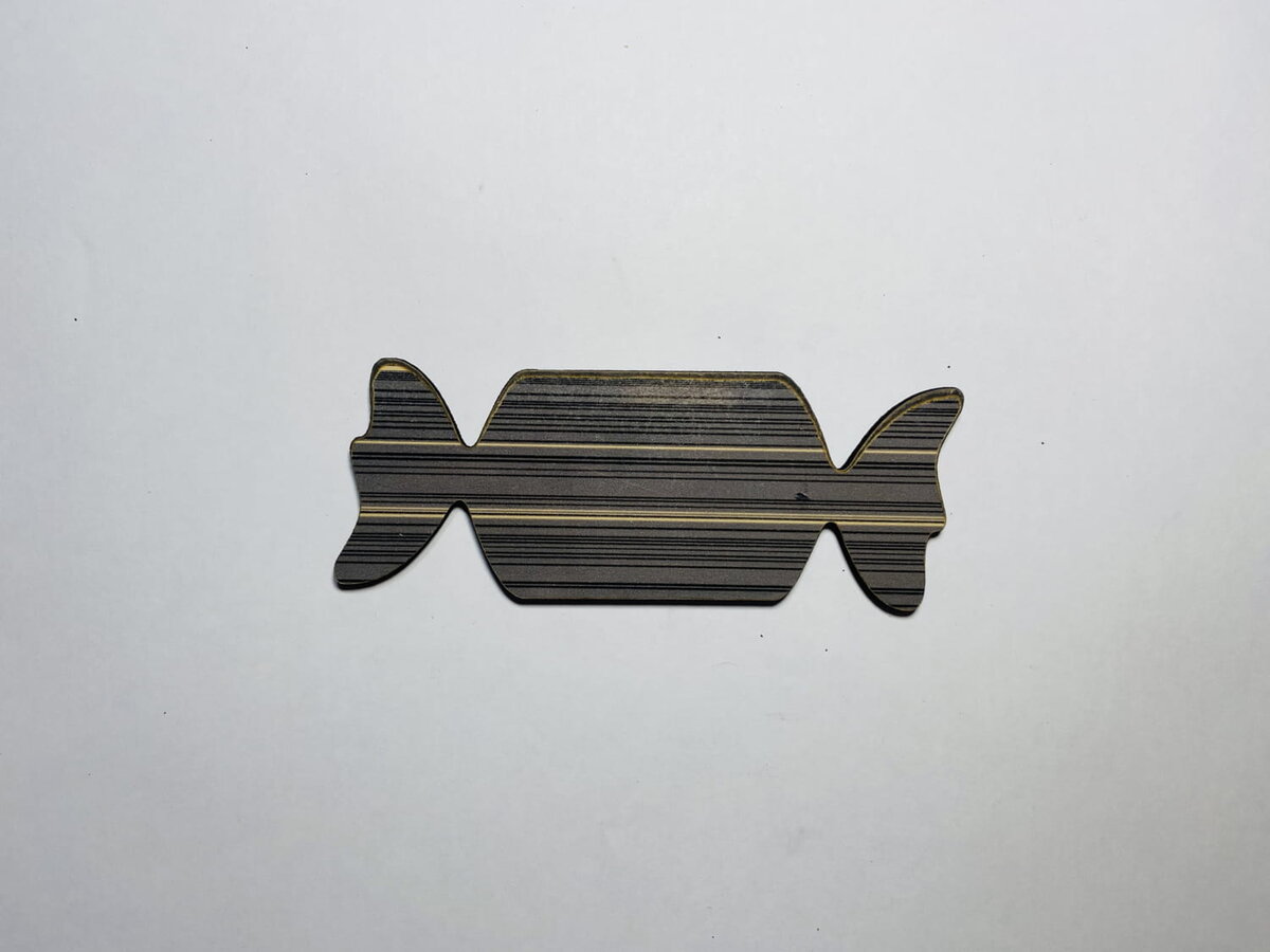 Intra απο ξύλο plywood 3mm-4mm πάχος - Κενό κουφώματος ξύλου καραμέλα Ημιτελές Ξύλο χειροτεχνίας Δίασταση 30x30 cm Intraeaxys-r7vml857