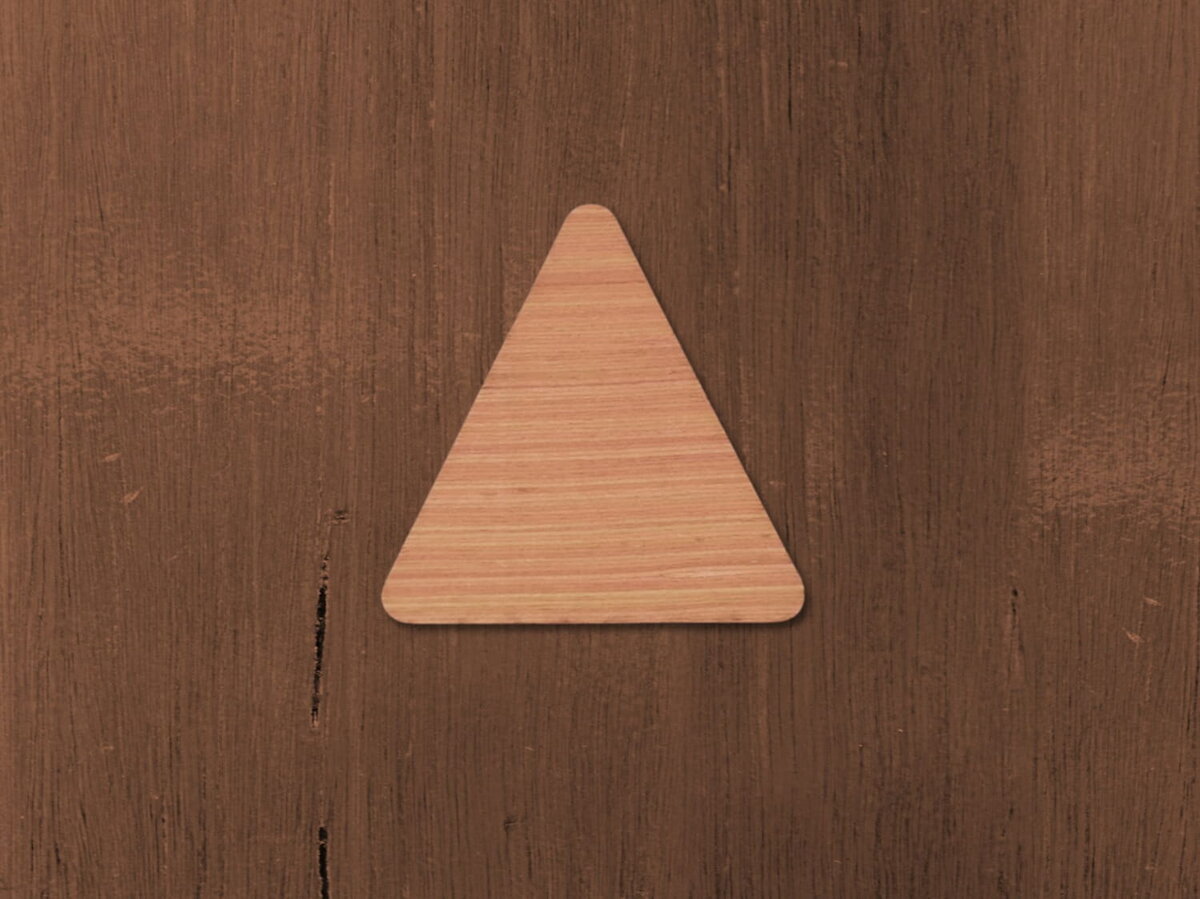 Intra απο ξύλο plywood 3mm-4mm πάχος - Σχήμα κοπής με στρογγυλεμένες γωνίες τριγώνου Δίασταση 30x30 cm Intraeaxys-6o3y2v37