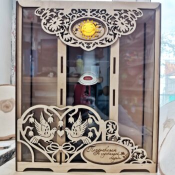 Intra απο ξύλο plywood 3mm-4mm πάχος - Κουτί κρασιού γάμου με δύο γκάλες κρασιού Δίασταση 30x30 cm Intraeaxys-d1lv0epo - Image 1