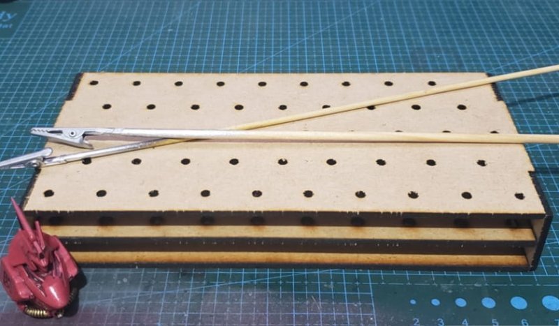 Intra απο ξύλο plywood 3mm-4mm πάχος - Βάση για το εργαλείο σύσφιξης βαφής χόμπι Δίασταση 30x30 cm Intraeaxys-ro6dqw27