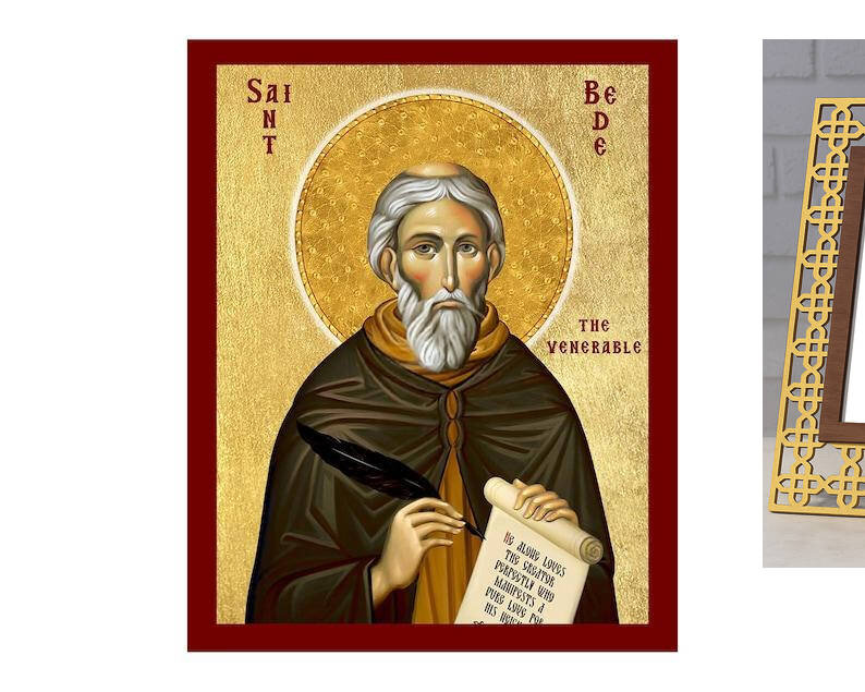 Εικόνα Ορθοδοξίας με περίγραμμα χρυσό σε ξύλο Φλαμουρίας  με  βάση Άγιος Βέδης η Σεβασμιώτατη Εικόνα, Χειροποίητη Χριστιανική Εικόνα του Αγίου Βέδη, Κρεμαστή πλάκα Βυζαντινής Τέχνης, Χριστιανική Θρησκευτική Τέχνη Διάσταση 40x30 cm (15,8 x 11,8 ίντσες)INTRAEK-43216724203